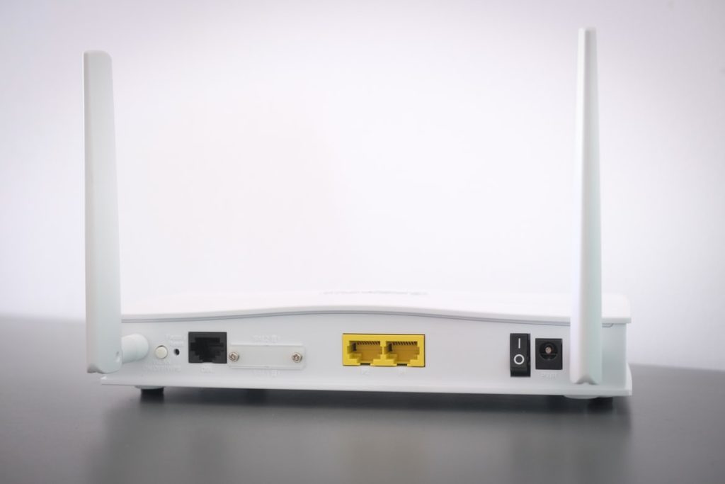 Router that Has Two Antennas
