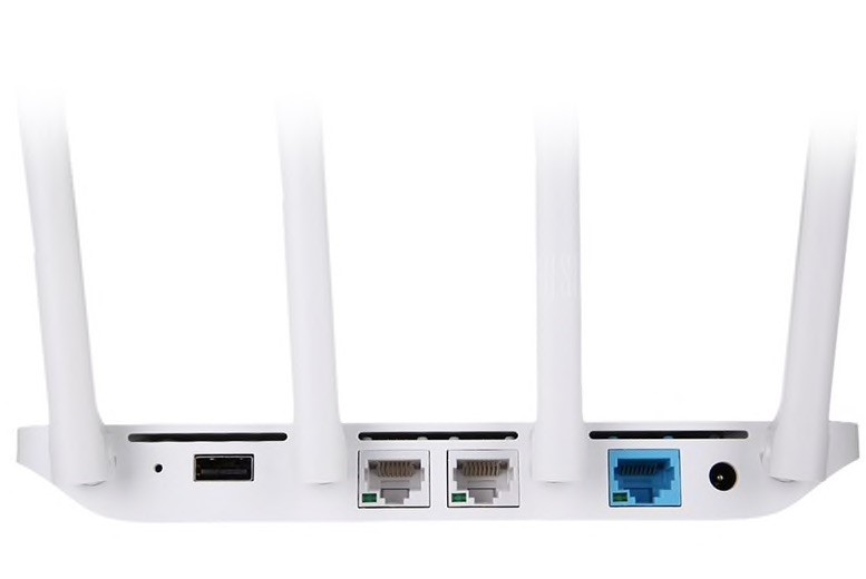 Routers with Four Antennas